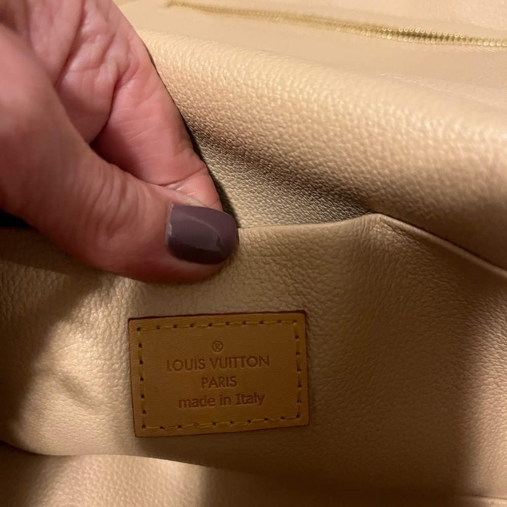 Authentic Louis Vuitton Nice Bb - Picture 7 of 16